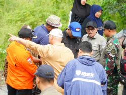 Di Khawatirkan Terjadi Banjir Bandang Susulan, Bupati Eka Putra Ingatkan Warga Agar Segera Di Ungsikan