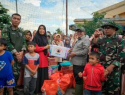 Serahkan Bantuan Logistik di Muaro Ambius, Bupati Eka Putra Akan Segera Hadirkan Tim Trauma Healing