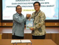 Serahkan LKPD kepada BPK RI Perwakilan Sumbar, Bupati Eka Putra Harap WTP Kembali Diraih Kabupaten Tanah Datar