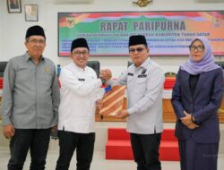 Bupati Eka Putra Sampaikan Nota Penjelasan Tiga Ranperda di DPRD Tanah Datar
