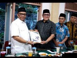 Wamenaker Silaturahmi dan Buka Bersama Pemkab Tanah Datar di Pagaruyung