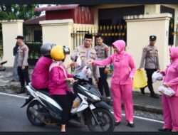 Kapolres Agung Tribawanto Pimpin Aksi Sosial Ramadan, Takjil Dibagikan Langsung kepada Warga yang Melintas