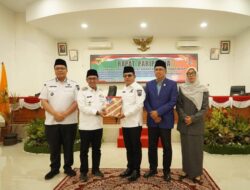 Bupati Tanah Datar Berikan Jawaban Atas Pandangan Umum Fraksi Terhadap 3 Ranperda Pada Rapat Paripurna DPRD 