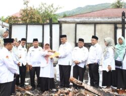 Kemenag Tanah Datar Salurkan Bantuan Solidaritas untuk Korban Kebakaran di Batipuh Selatan