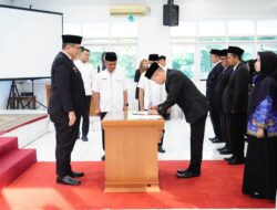 Lantik 18 Pejabat Manajerial, Wabup Ahmad Fadly Tekankan Inovasi dan Kinerja ASN