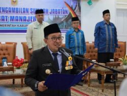 Lantik 12 Pejabat Manjerial, Bupati Tanah Datar Tekankan Profesionalitas dan Inovasi