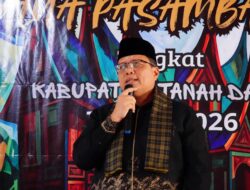 Buka Lomba Pidato Adat Minangkabau, Wabup Ahmad Fadly Apresiasi Kepada LKAAM Kabupaten Tanah Datr