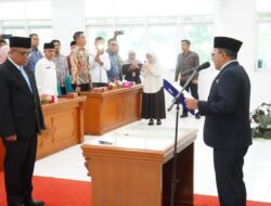 Lantik Direktur PDAM, Bupati Tekankan Peningkatan Pelayanan Air Bersih