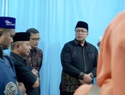 Wabup Ahmad Fadly Sampaikan Duka Cita atas Berpulangnya H. Afrizon