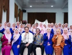 Bupati Eka Putra Kukuhkan Pengurus GOW Tanah Datar Periode 2026-2031