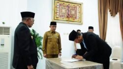 Lantik Pejabat, Bupati Eka Putra Minta Terus Berinovasi 